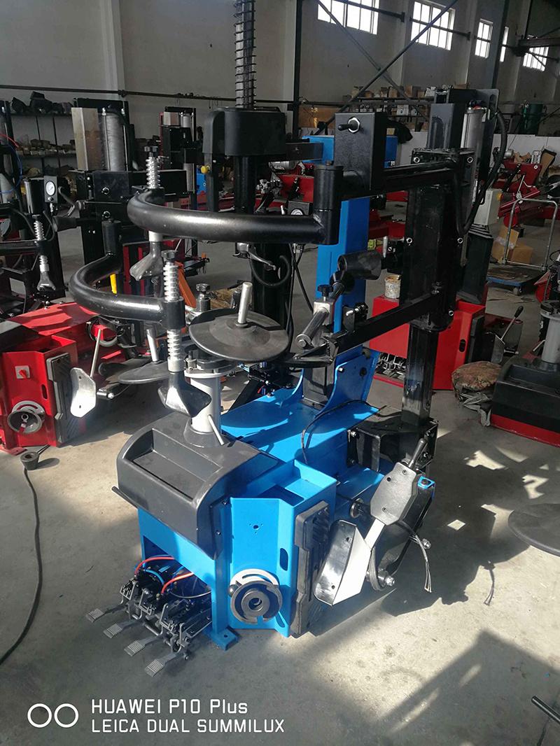 Helper Arm Tyre Fitting Machine for Car Tire Changer