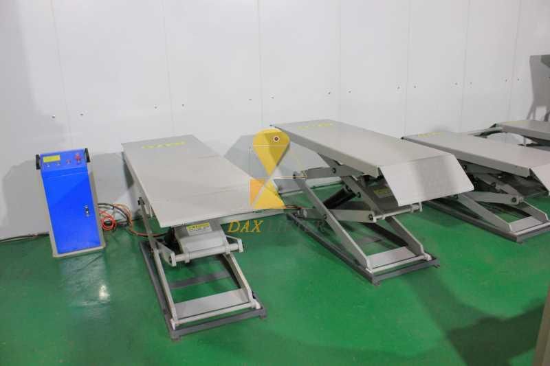 Stable 1800mm Rising Height Low Profile Scissor Vehical Lift