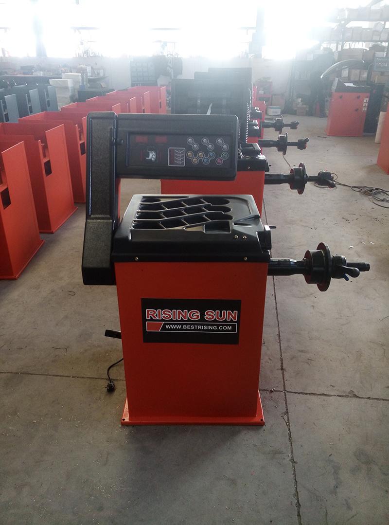 Car Workshop Equipment Semi Automatic Garage Tire Balancer