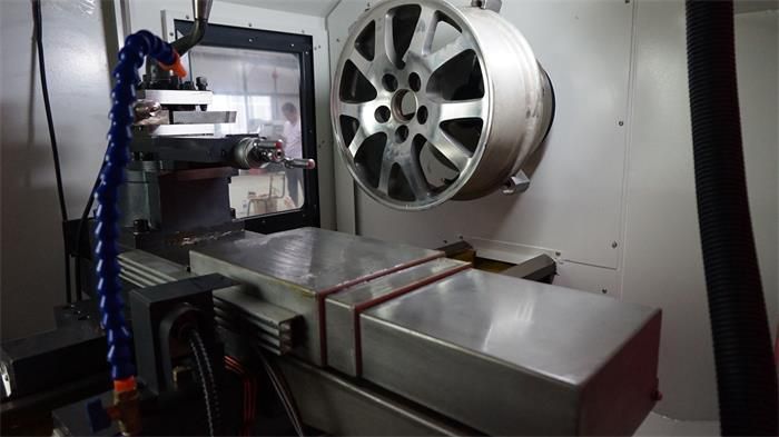 China Wheel Repair Equipment Awr2840 Diamond Cut Wheel Refurbishment Lathe
