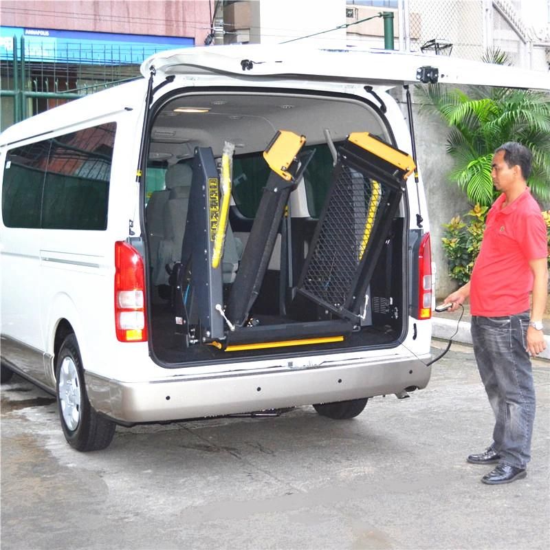 Hydraulic Wheelchair Car Lift for Disabled Passenger