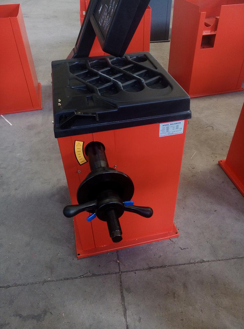 Car Wheel Balancer Tyre Repair Machine for Garage