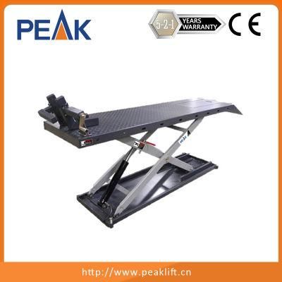 China Factory Ce Approval Garage Motorcycle Scissor Lift Table (MC-600)