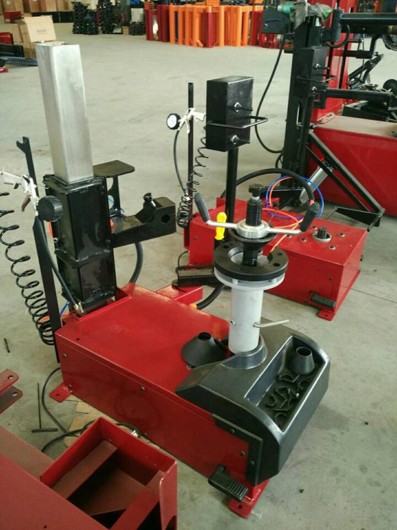 Car Repair Equipment Mobile Tire Changer for Road Service