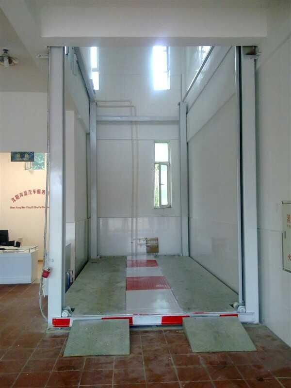 Vertical Hydraulic 4 Post Car Lift for Wasehouse or Garage Parking